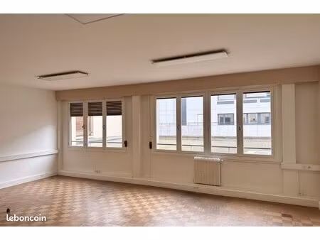 bureau quartier palais de justice hyper centre