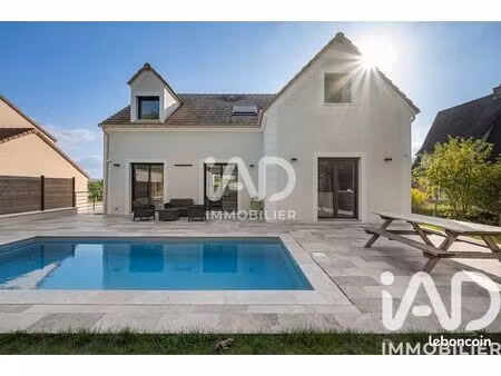 propriété 6 pièces 200 m²