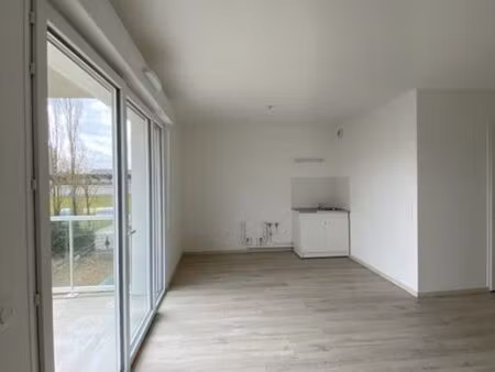 studio 1 pièce 30 m²