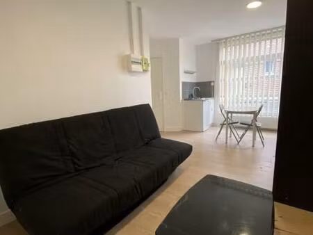 loue studio avec place de parking couverte quartier st pierre