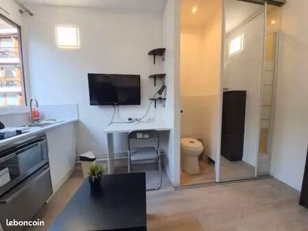 studette la celle saint cloud 11m2