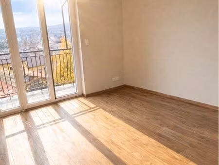 ⭐️appartement 60m2  2 chambres entièrement rénové ⭐️