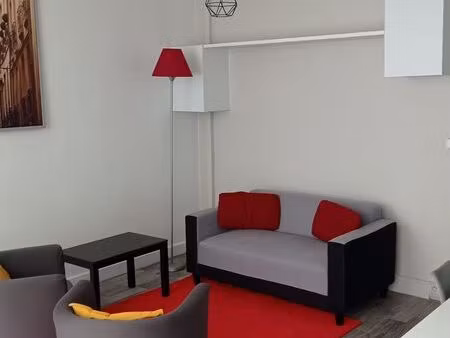 au rdc deux pieces meubllee