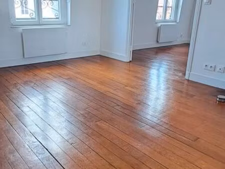 2 pièces 35m2 métro porte de saint-ouen