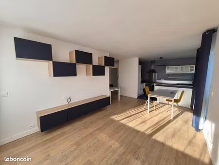 loue t2 53m² meublé lumineux + balcon – résidence standing piscine – le chesnay