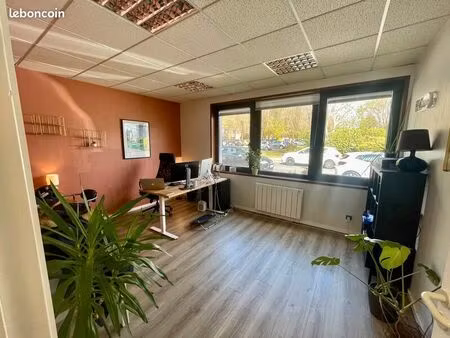 bureau 190 m²