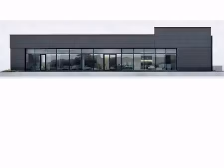 local commercial 1000m2 plus 3200 m2 de parking