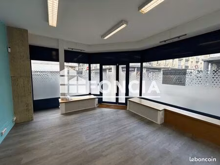 local commercial 57 m²