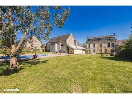 maison 6 pièces 247 m²