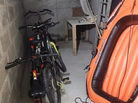 très grande cave immeuble concorde b 11m2  grande plage