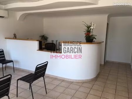 bureaux 100 m² entraigues-sur-la-sorgue