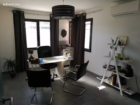 bureau dans centre a louer