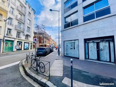 local commercial 150 m² amiens