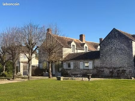 maison 10 pièces 230 m²