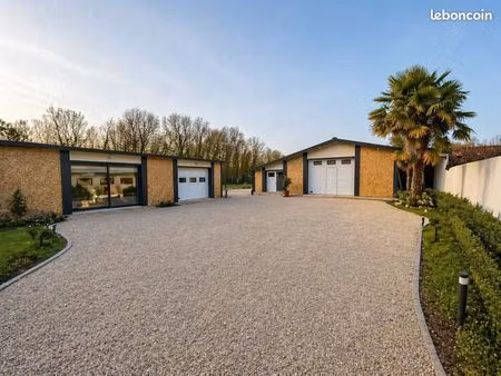 vends appartement et garages