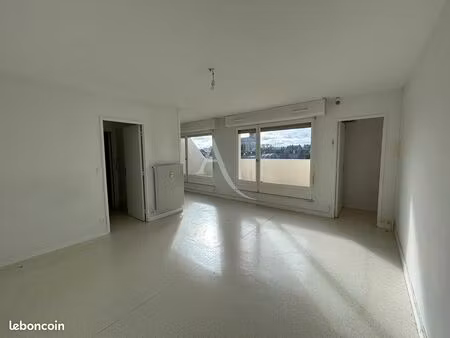 studio 1 pièce 38 m²