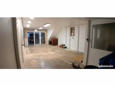 atelier / entrepôt 65 m2 + mezzanine 50 m2 ideal artisan