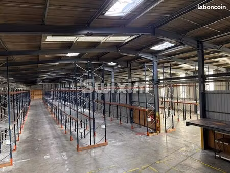 local 4100 m² monteux