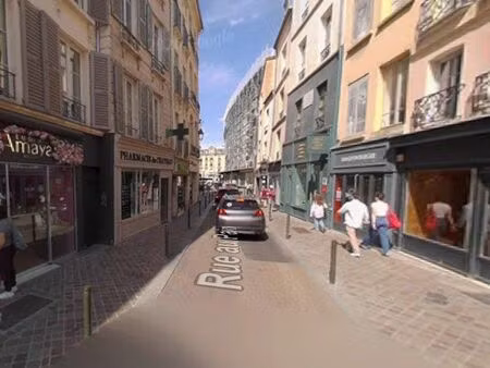 local commercial 90 m²