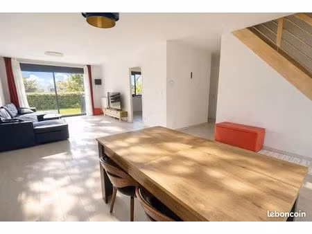 maison 7 pièces 147 m²