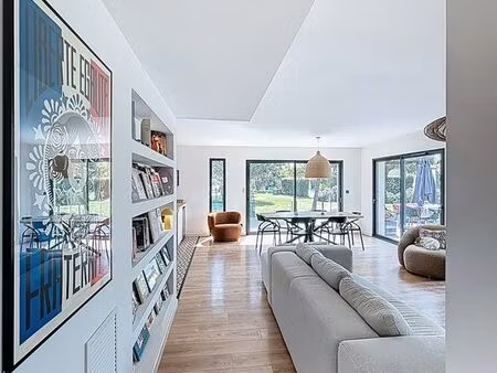 maison 6 pièces 145 m²