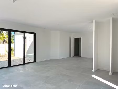 maison moderne individuelle