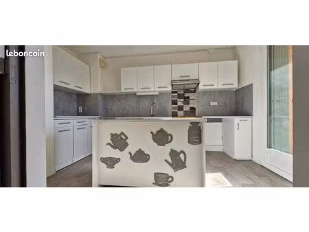 appartement t2 dans residence au calme