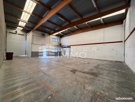 bureaux 564 m²
