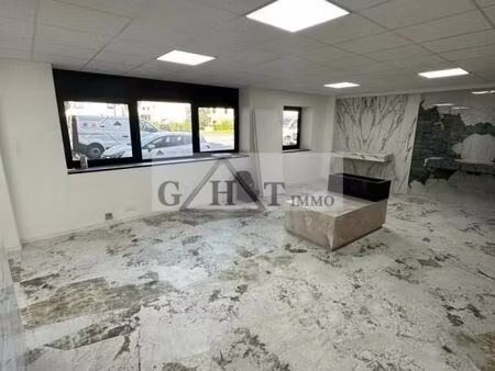 bureaux 47 m²