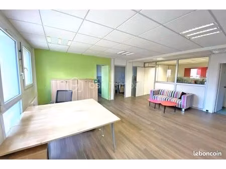 bureaux 85 m²