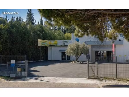 local commercial 108 m² – avignon sud – d907 (ancienne rn7) – face zone commerciale