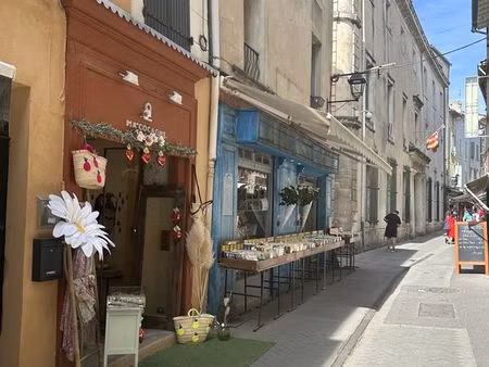 local commercial 14 m² l'isle-sur-la-sorgue