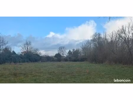 terrains constructibles 1km du bourg