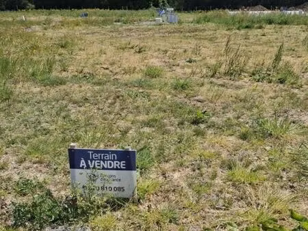 terrain 418 m² les herbiers