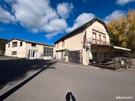 immeuble 637 m² coussac bonneval