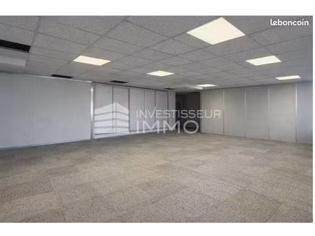 bureaux 150 m²
