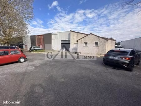 local industriel 100 m²