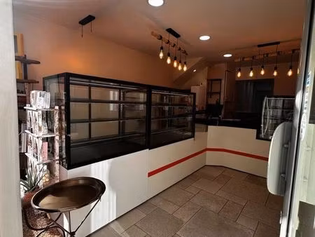 local 48 m² fontainebleau