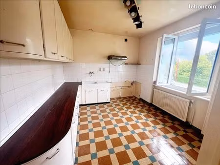 pavillon 4 pièces 84 m²