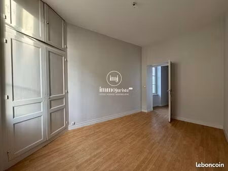 appartement 3 pièces 70 m²