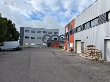 bureaux  entrepôt 203 m² meaux