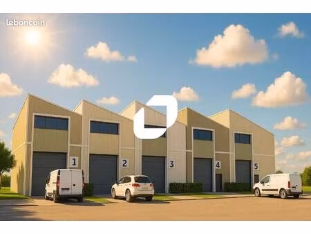 local d'activité 113 m²