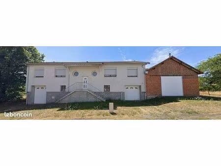 maison 7 pièces 259 m²