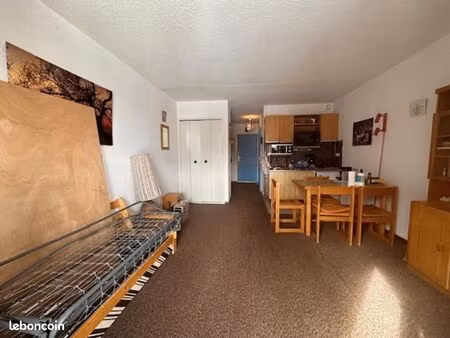 studio 1 pièce 29 m²