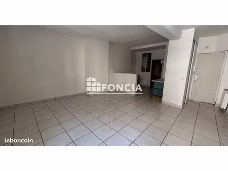 appartement 3 pièces 60.05m² à louer 949 - melun 77000