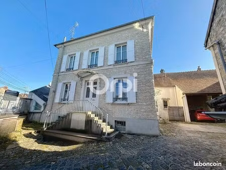 appartement 3 pièces 44 m²