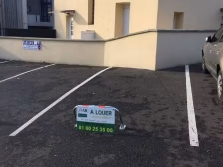 parking/box meaux