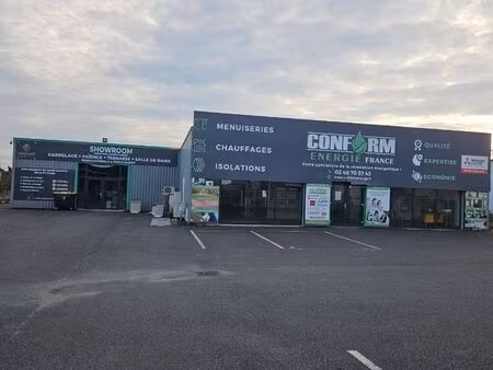 local commercial 525m2