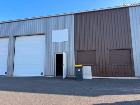 local activité 170m2