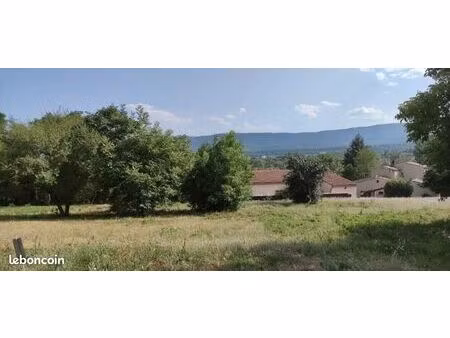 terrain 700 m² sisteron